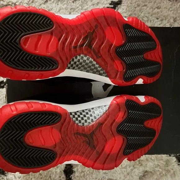 Deadstock 2012 Jordan Bred 11 SIZE 11 ___ nike air jordan 11 retro bred 2012 Playoffs  main image 2